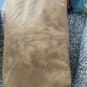 İstikbal Bayisinde Koltuk Yırtığına Cevap Gelmemesi