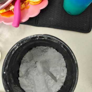 Hiq Glutamine Ürünün Koruma Kapağı Eksik Ve İçinde Plastik Parçacıklar