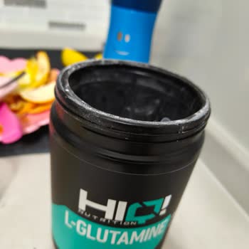 Hiq Glutamine Ürünün Koruma Kapağı Eksik Ve İçinde Plastik Parçacıklar