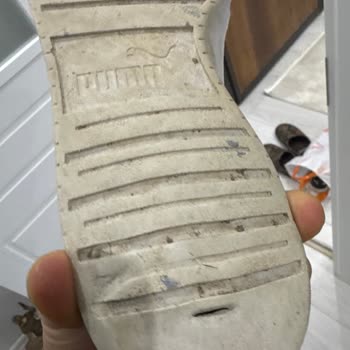 Kısa Sürede Çöken Ve Delinen Ayakkabı: Ayıplı Ürün Şikayeti