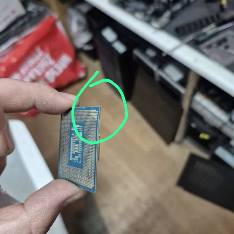 Media Markt Garanti Servisinde Hukuka Aykırı Parça Hasarı Ve Bilgilendirme Eksikliği