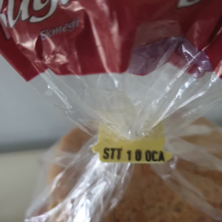 Son Kullanma Tarihi Geçmiş Yırtık Ekmeğin İadesi Ve Değişimi Talebi