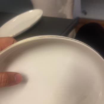 Gallery Crystal Yemek Takımının Kenarlarında Erken Silinme ve Mağazadan Cevapsızlık