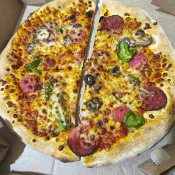 Geç Ve Soğuk Gelen Yanlış Pizza, Eksik Malzeme Ve İade Reddi