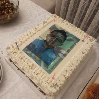 Doğum Günü Pastasında Fotoğraf Karışıklığı Ve Tam İade Talebi