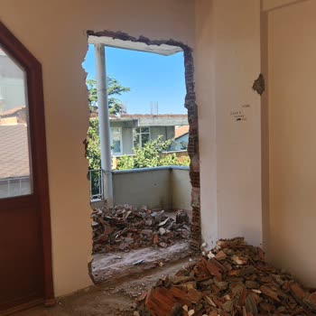 Tarih Enerji Mimarlık Deprem Güçlendirme Sözleşmesi İhlali Ve Aile Sağlığını Tehdit Eden Durum!