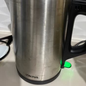 Altus Çaycımda Kırılan Üst Cam Ve Dış Yüzeyde Siyahlaşma Sorunu