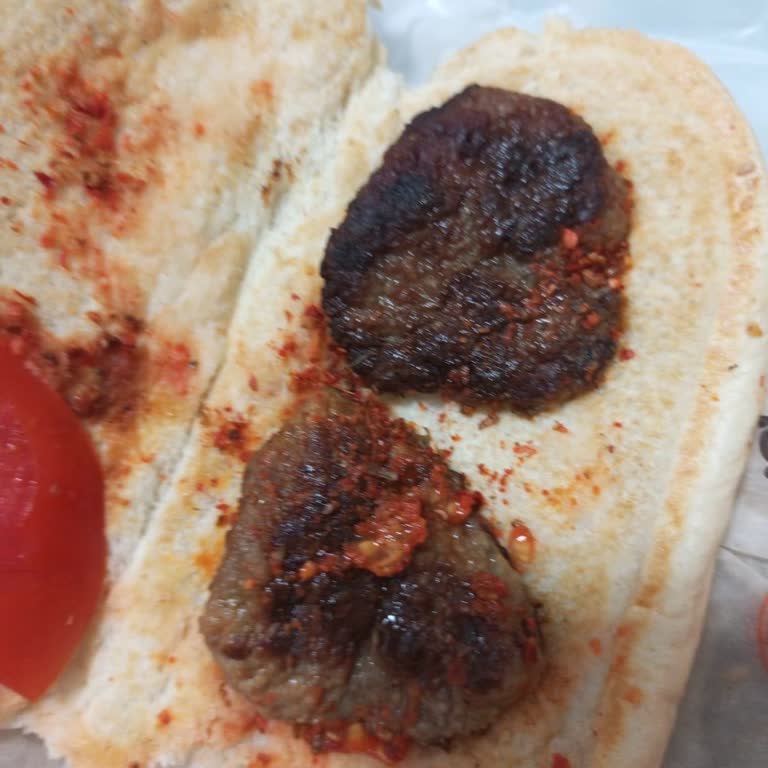 60 Dakika Bekleme Ve Soğuk, Islak Köfte Ekmek İçin İade Talebi