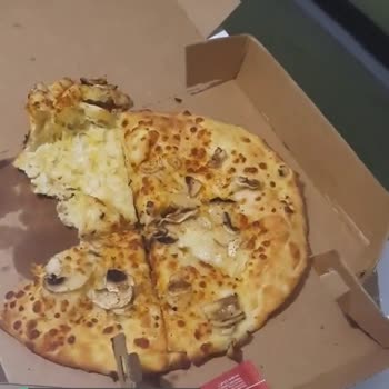 Domino's Pizza Malzemesi Az Ve Hamur Geldi!