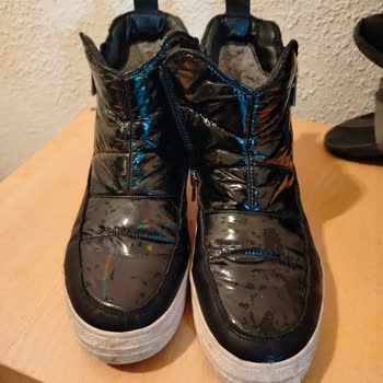 Karlı Havada Su Geçiren Nine West Botları İçin Ürün Değişimi Talebi