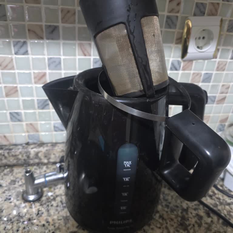 Philips Çaycı Cam Demliğinin Ani Kırılması Ve Kullanıcı Güvenliği İhlali