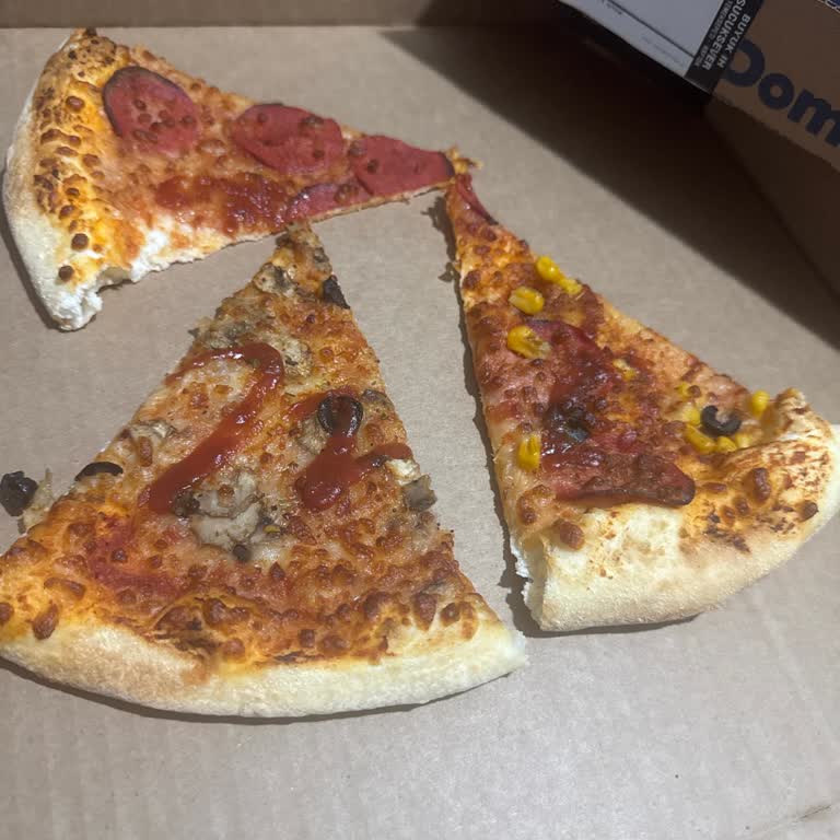 Domino’s Pizza’da Tost Peyniri Kullanımı Ve Aşırı Fiyat Şikayeti
