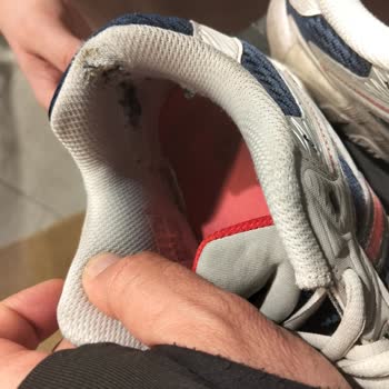 Deforme Çıkan Ayakkabı Ve Mağaza Müdürünün Yetersiz Tutumu