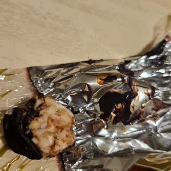 Lavi Çikolatasında Saç Ve Kıl Tespiti Hijyen Sorunu Şikayet Edildi