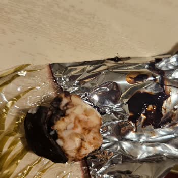 Lavi Çikolatasında Saç Ve Kıl Tespiti Hijyen Sorunu Şikayet Edildi