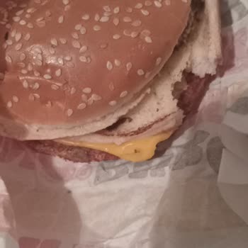 Burger King Sancaktepe Şubesinde Hatalı Siparişler Ve Hijyen Sorunları