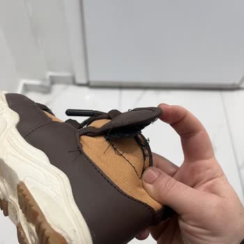 Vicco Çocuk Botunun Cırt Kısımlarının Erken Kopması Ve Değişim İsteği