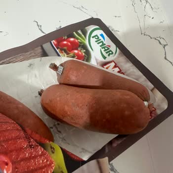 Küflü Sucuk Üzerine Cevapsız İade Talebi