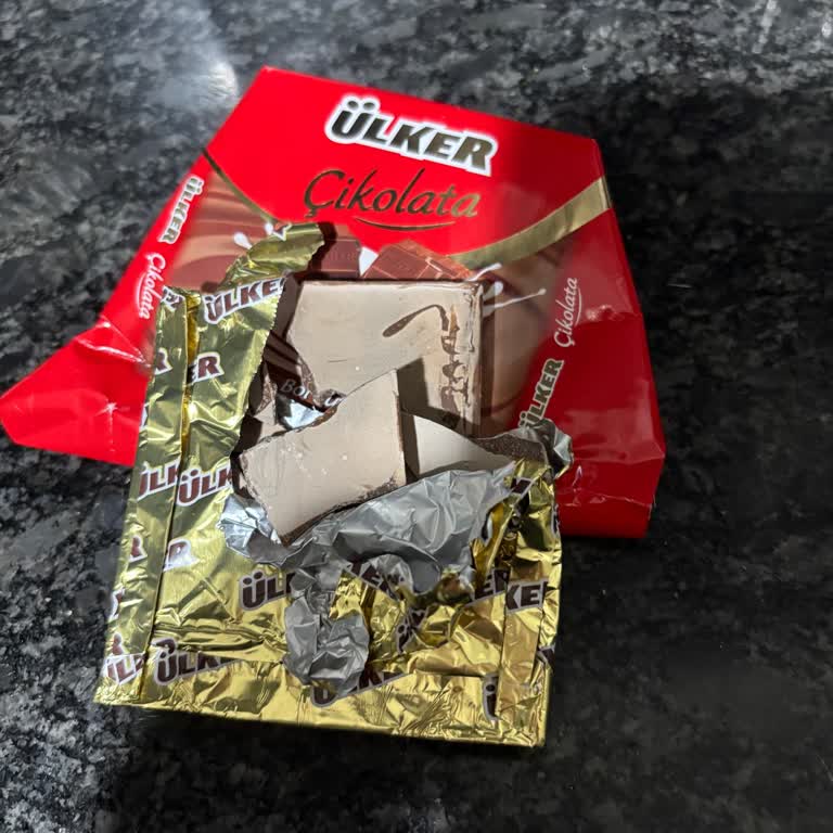 Ülker Sütlü Çikolatada Beyazlama Sorunu Ve Kalite Kontrol Talebi