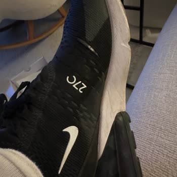Nike Air270 Model Spor Ayakkabımda Üst Kumaş Yırtılması Ve Ücret İadesi Talebi