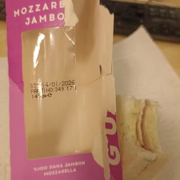 Küflü Sandviçle Sağlık Riski, İade Talebi Ve Denetim İsteği