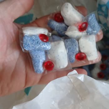 Unzureichende Reinigungsleistung von Finish Quantum Geschirrspültabs