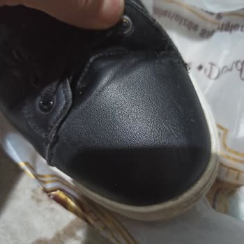 FLO Mağazasının Kullanıcı Hatası İddiası Karşısında Deforme Olmuş Ayakkabı