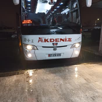 Kalorifer Sorunu Nedeniyle Güney Akdeniz Otobüsü Dondu, 1 Saat Gecikti