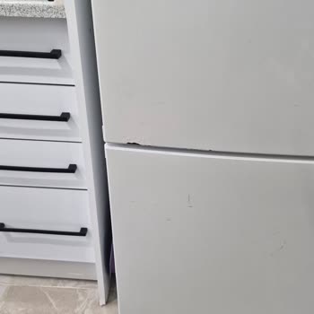 Bosch Buzdolabındaki Paslanma Sorunu İçin Eşit Muamele Ve Ücretsiz Parça Değişimi Talebi