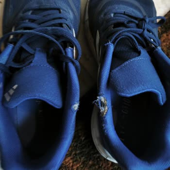 Adidas Ayakkabısında Hızlı Aşınma Ve İade Talebi