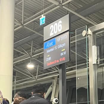 Anadolu Jet Uçuşunda 7 Saatlik Rötar Ve İkram Eksikliği