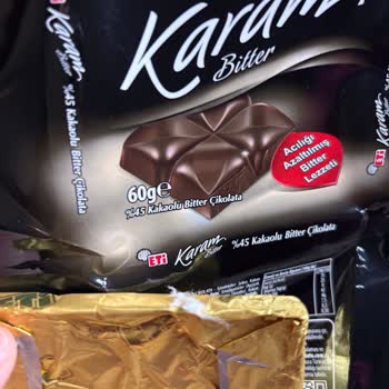 Eti Karam Bitter Çikolatasında Beyaz Yabancı Madde Görüldü