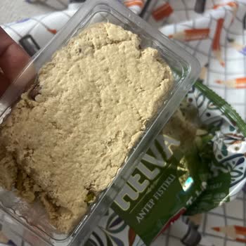 Büyük Ambalaj, Küçük İç Kutu Ve Az Antep Fıstığı: Aldatılma