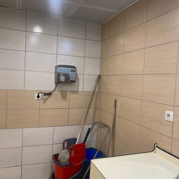 Kartal Anadolu Adliyesi Tuvaletlerde Hijyen Yok