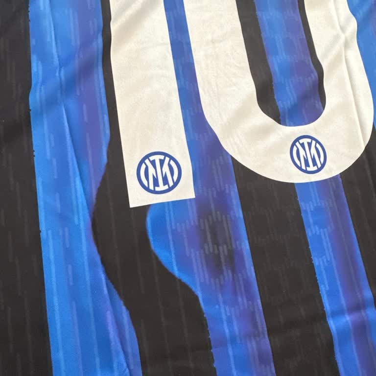 CultOfHoligan Formalar Son Derece Kalitesiz, Adeta Poşet Kumaş Gibi Duruyor