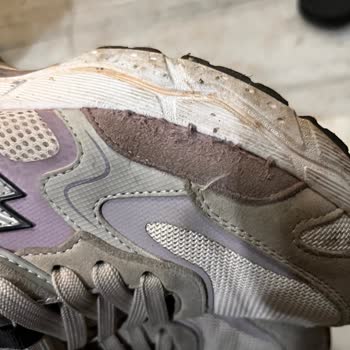 Garanti Süresine Rağmen Ayakkabının İç Astarı Çabuk Yırtıldı Ve Mağaza Çözüm Sunmadı