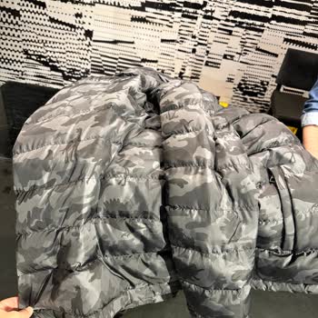 Greyder Montunda Aşırı Kaz Tüyü Sızıntısı Ve İade Talebi