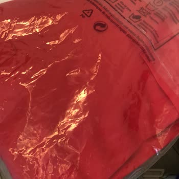 Yanlış Ürün Gönderimi Ve İletişimsizlik Nedeniyle 1200 TL İade Talebi