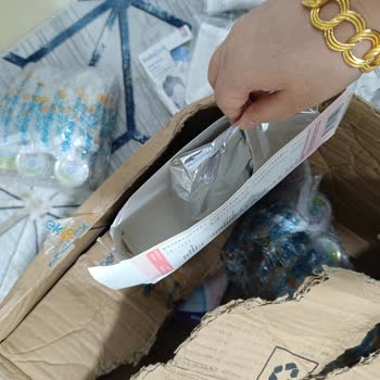 Bebek Maması Kargosu Kırık Ve Yırtık Teslim Edildi