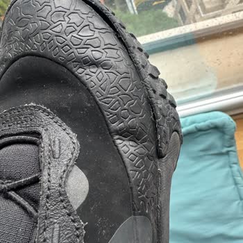 Nike Çocuk Ayakkabısında Kısa Sürede Yırtılma Ve Değişim Reddi