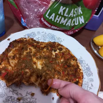 Pekfood Lahmacun İçinde Paket Lastiği Bulunması Sağlık Riski Ve İade Talebi