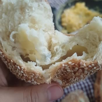 Altınçay Unlu Mamülleri Kaşarlı Poğaçalarda Küf Vardı