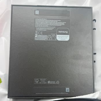 Mağazadan Telefon Kutusu Açıldı Ve Zorunlu Kuruldu