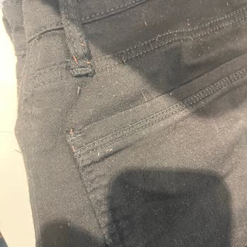 Mavi M***** B**** Kot Pantolonunda Kısa Sürede Tüylenme Ve Genişleme Sorunu