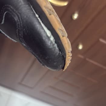 Puma Ayakkabısının Ön Kısmının Patlaması Ve Firmadan Sorumluluk Reddetmesi