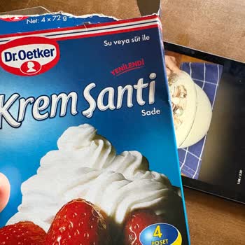 Dr. Oetker Krem Şantide Tanımlanamayan Cisim