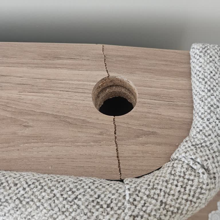 Kırık Yatak Başlığı Değişimi Gecikmesi Ve Mağazanın Saygısız Cevabı