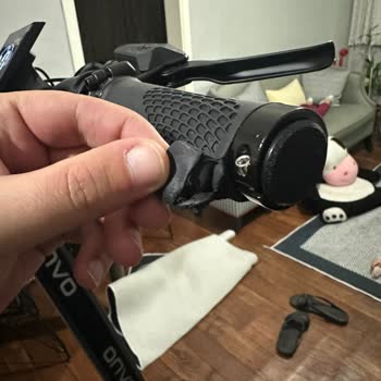 İlk Gün Patlayan Lastik, Sonra Fren Ve Ekran Arızaları: Onvo Rx 4 Scooter’da Garanti Değişimi Talebi