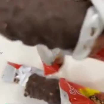 Migros'un Küflü Çikolataları, Hediye Paketi Talep Ediyorum!