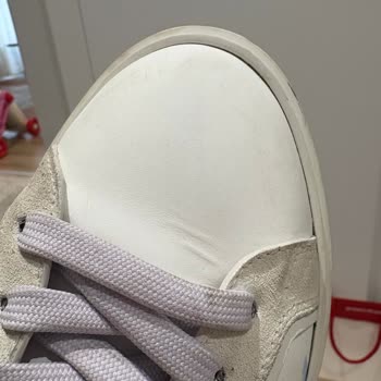 Beymen’in 17.500 TL’lik Spor Ayakkabısında Kısa Sürede Deformasyon Ve İade Talebi